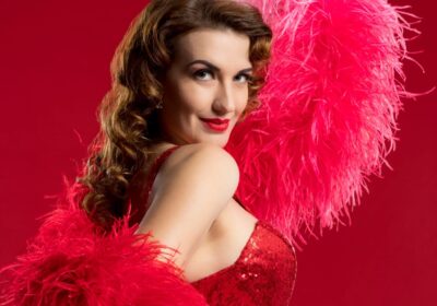 IL MIX DI VARIETA’ E BURLESQUE TARGATO VESPER JULIE DEBUTTA IL NUOVO FORMAT DEL TEATRO IVELISE