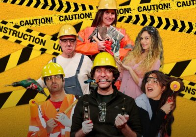 “Lavori in corso”: la commedia degli equivoci arriva al Teatro 7 di Roma.